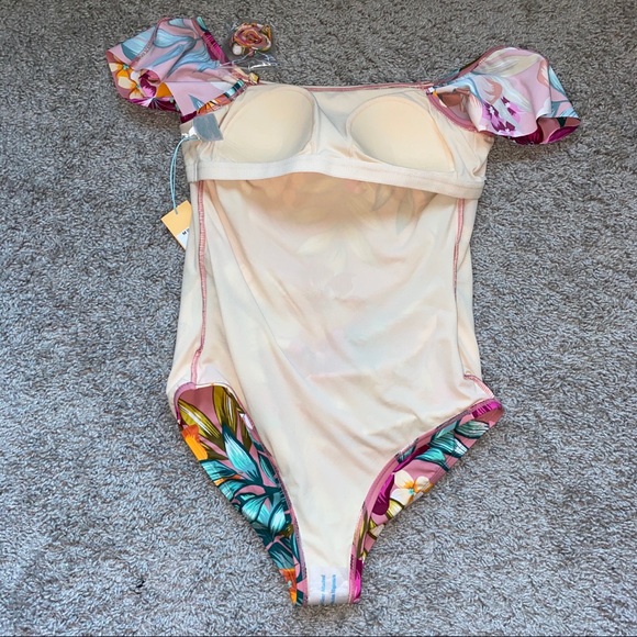 Kona Sol Off Shoulder Flounce 1pc Swimsuit sz Med - Picture 6 of 10